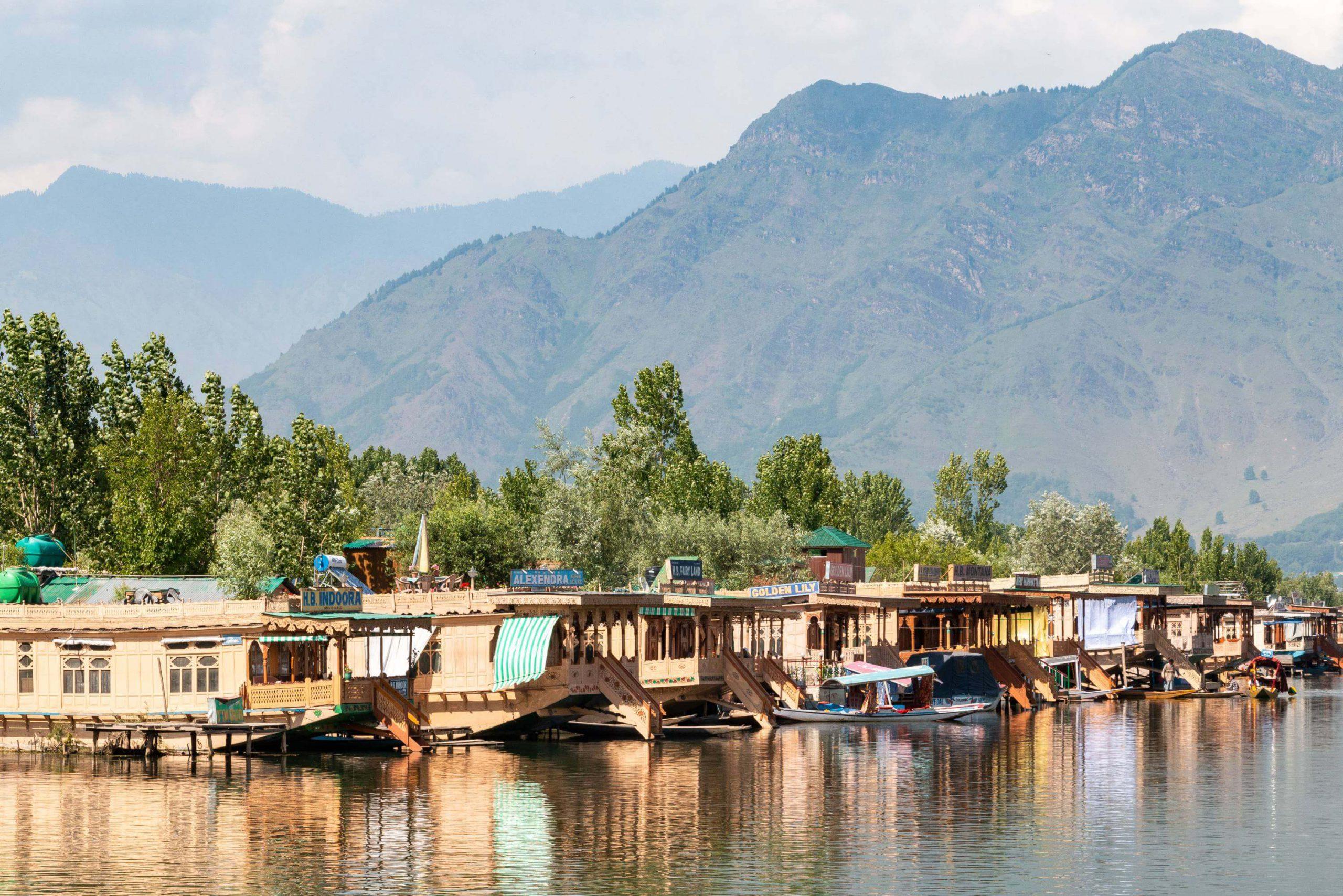 jammu and kashmir important tourist places