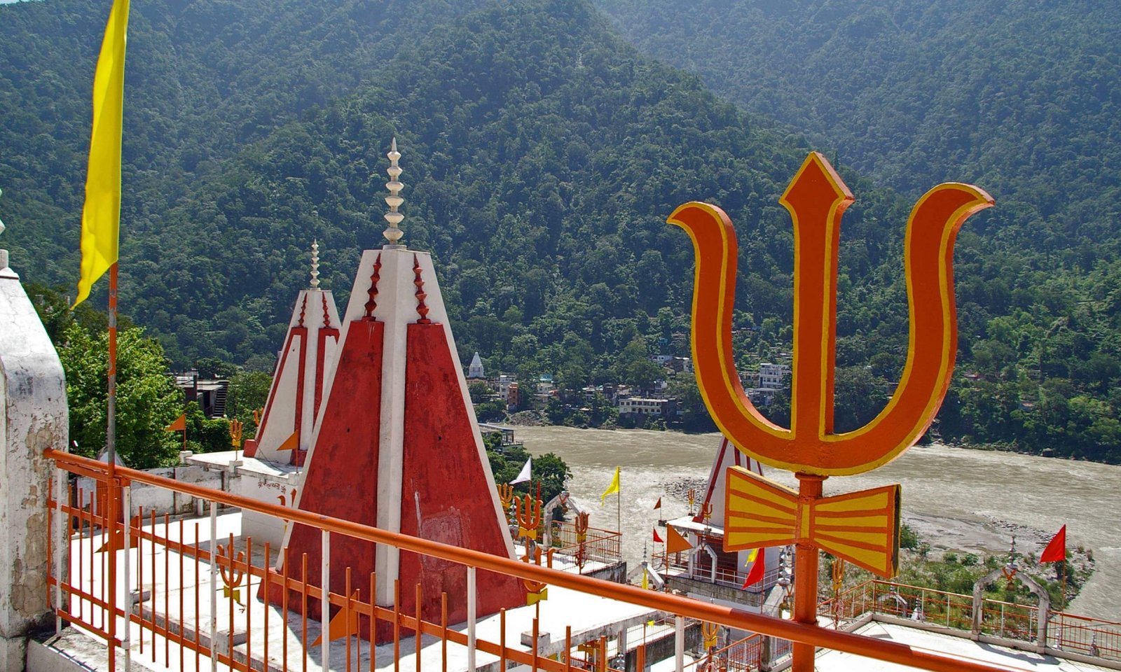 Rishikesh Lakshman Temple